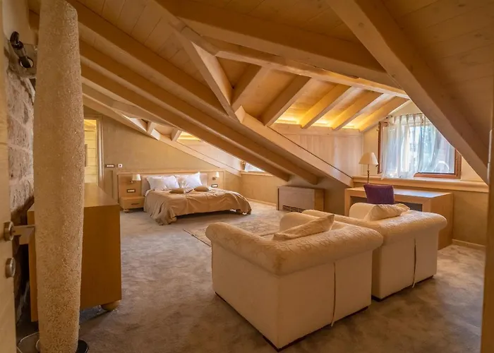 Vila Revelin Old Town